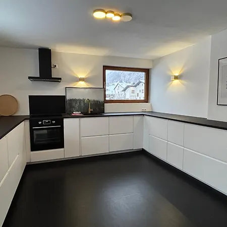 Nyaraló Annie Schruns